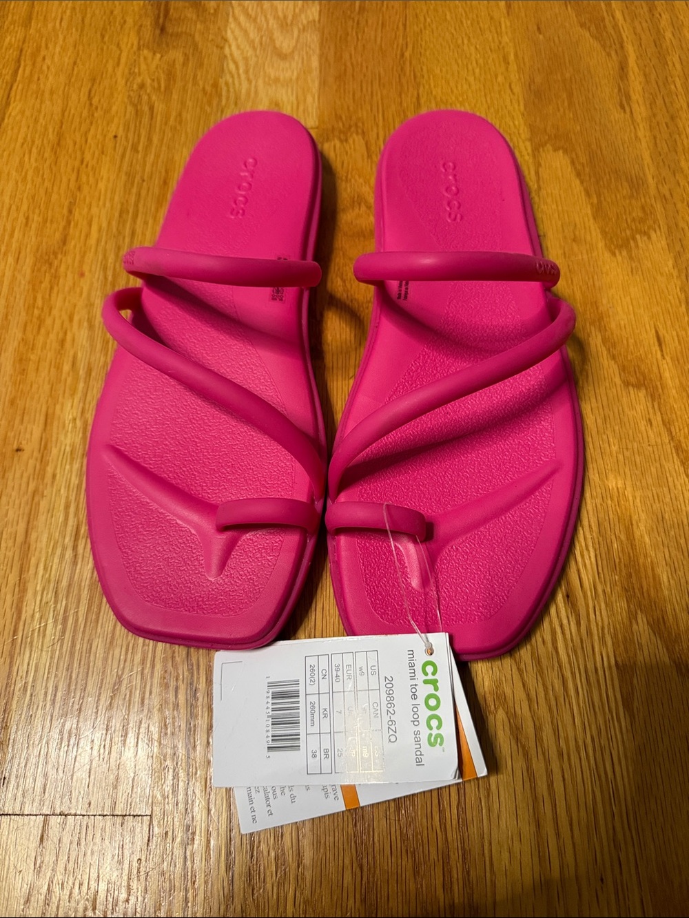 CROCS Women's Hot Pink Miami Toe-Loop Sandal NWT